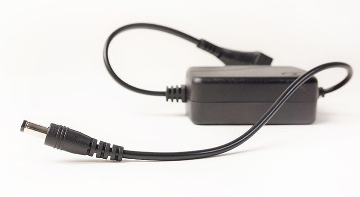 Купити Блок живлення для камер відеоспостереження (зарядний пристрій) PowerPlant 12V 1A (5.5 * 2.1) (12V1A1M). в Україні