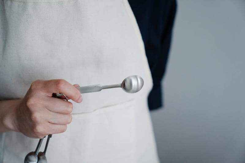 electronic measuring spoons scale kitchen — ілюстрація до статті