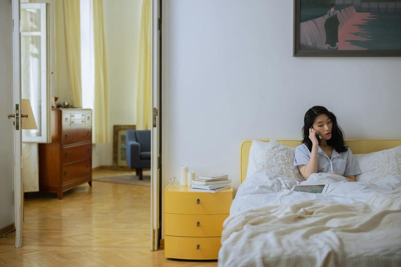 air humidifier home bedroom eastern european person — приклад для огляду, фото 3